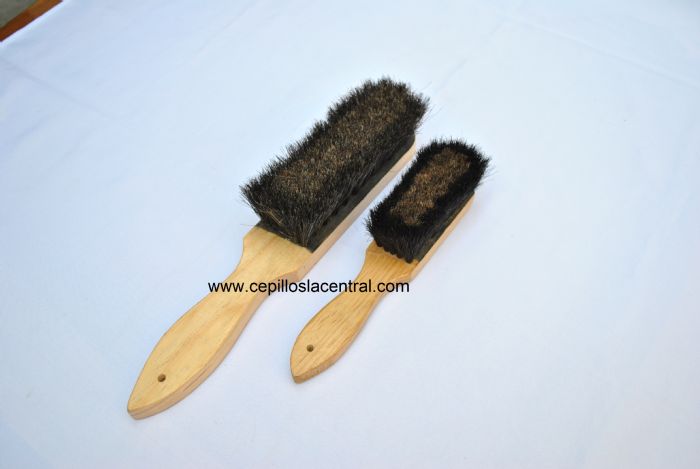 Cepillo mango curvo 